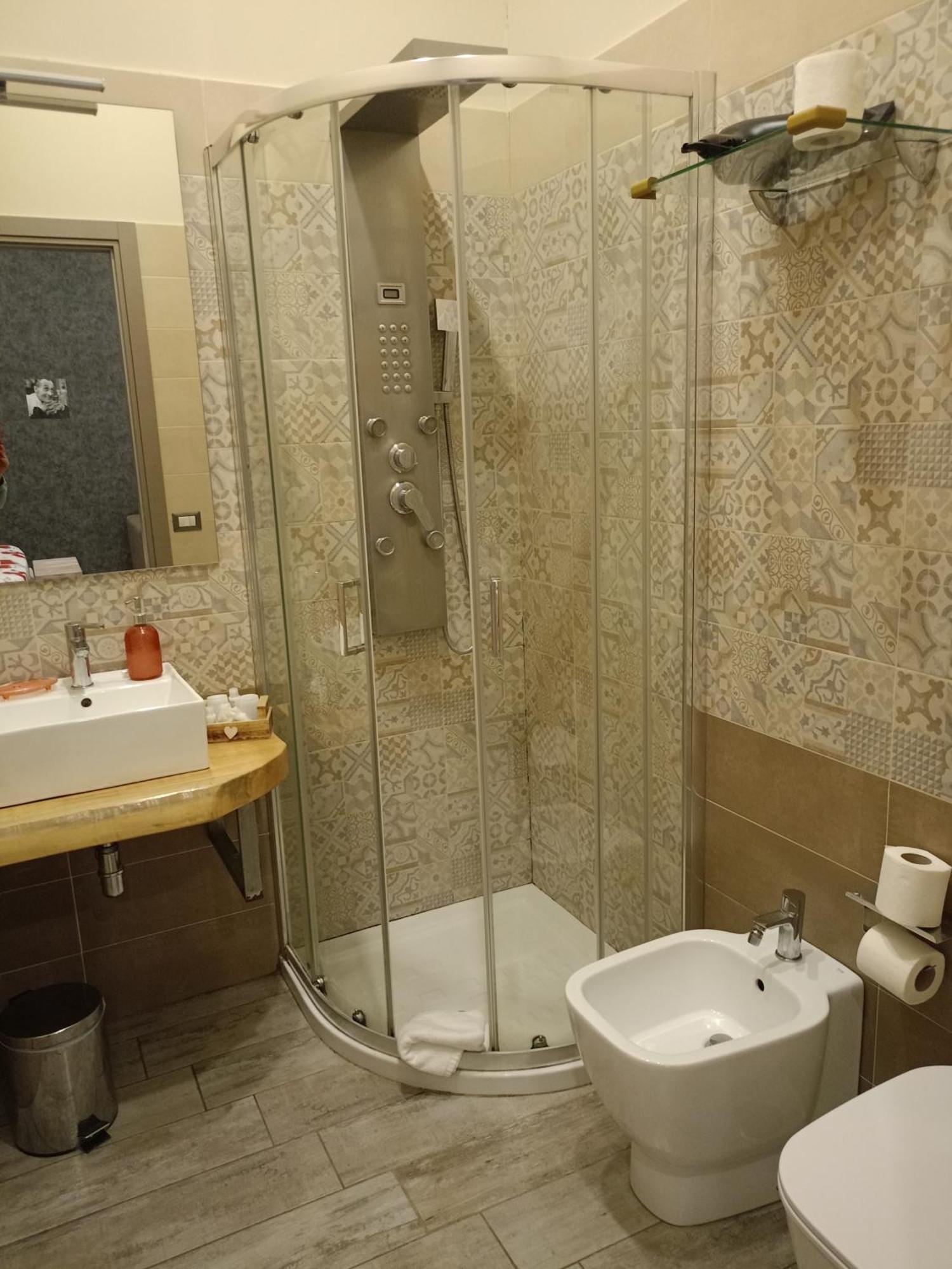 Artisti Bed&Dreams Bed & Breakfast Napoli Bagian luar foto