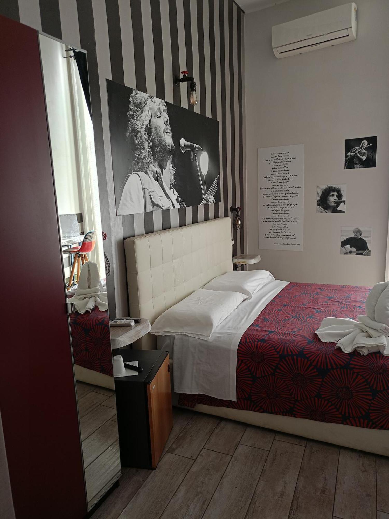 Artisti Bed&Dreams Bed & Breakfast Napoli Bagian luar foto